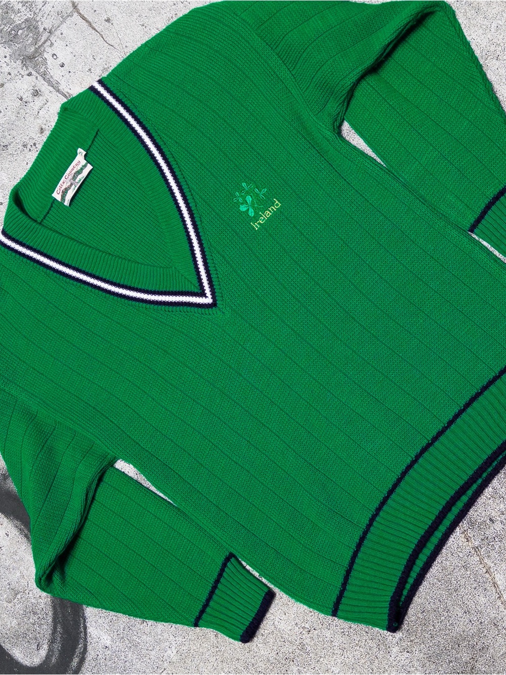Celtic Country Ireland‎ Shamrock V-Neck Sweater Kelly Green, Men’s Size M - Picture 2 of 6